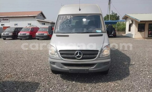 Sayi Na hannu Mercedes‒Benz S-klasse Azurfa Mota in Accra a Greater Accra Sayi Na hannu Mercedes‒Benz S-klasse Azurfa Mota in Accra a Greater Accra