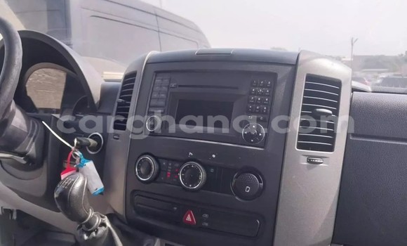 Sayi Na hannu Mercedes‒Benz S-klasse Azurfa Mota in Accra a Greater Accra Sayi Na hannu Mercedes‒Benz S-klasse Azurfa Mota in Accra a Greater Accra