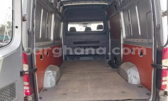 Sayi Na hannu Mercedes‒Benz S-klasse Azurfa Mota in Accra a Greater Accra Sayi Na hannu Mercedes‒Benz S-klasse Azurfa Mota in Accra a Greater Accra