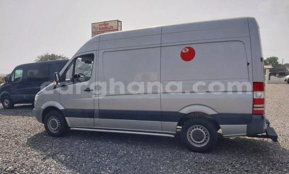 Sayi Na hannu Mercedes‒Benz S-klasse Azurfa Mota in Accra a Greater Accra Sayi Na hannu Mercedes‒Benz S-klasse Azurfa Mota in Accra a Greater Accra