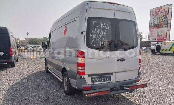 Sayi Na hannu Mercedes‒Benz S-klasse Azurfa Mota in Accra a Greater Accra Sayi Na hannu Mercedes‒Benz S-klasse Azurfa Mota in Accra a Greater Accra