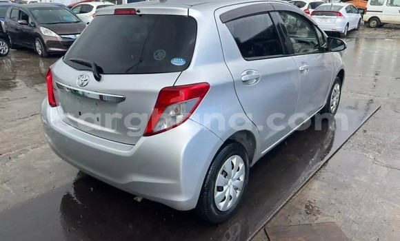 Sayi Na hannu Toyota Vitz Azurfa Mota in Accra a Greater Accra Sayi Na hannu Toyota Vitz Azurfa Mota in Accra a Greater Accra