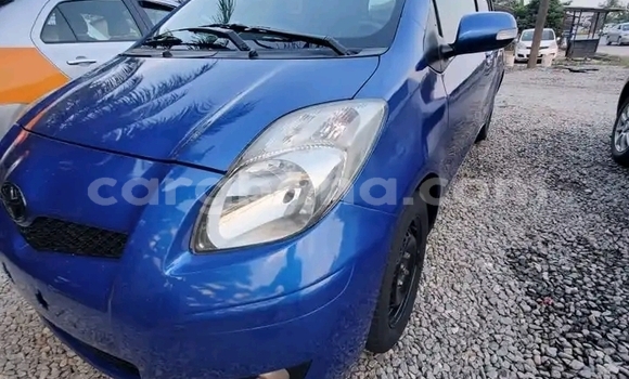 Sayi Na hannu Toyota Vitz Blue Mota in Accra a Greater Accra Sayi Na hannu Toyota Vitz Blue Mota in Accra a Greater Accra