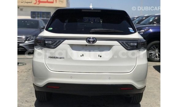 Sayi Imported Toyota Harrier White Mota in Import - Dubai a Ashanti Sayi Imported Toyota Harrier White Mota in Import - Dubai a Ashanti