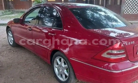Sayi Na hannu Mercedes-Benz C180 coupe Red Mota in Accra a Greater Accra Sayi Na hannu Mercedes-Benz C180 coupe Red Mota in Accra a Greater Accra