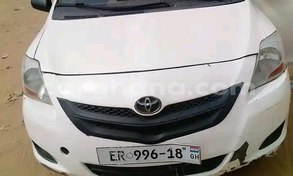Buy Used Toyota Yaris White Car in Accra in Greater Accra