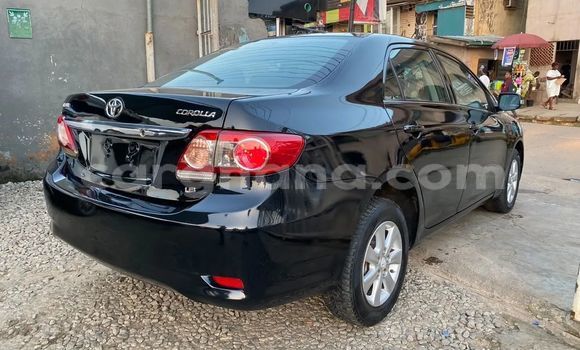 Sayi Na hannu Toyota Corolla Black Mota in Takoradi a Yamma