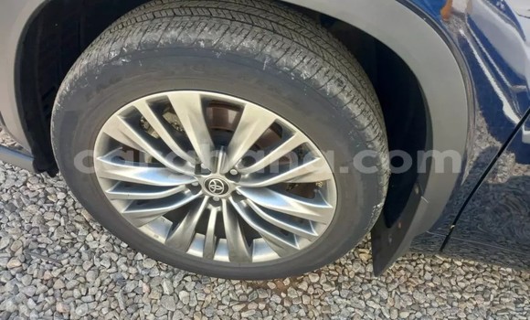 Sayi Na hannu Toyota Highlander Blue Mota in Accra a Greater Accra Sayi Na hannu Toyota Highlander Blue Mota in Accra a Greater Accra