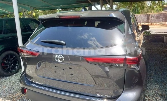 Buy Used Toyota Highlander Silver Car in Accra in Greater Accra Buy Used Toyota Highlander Silver Car in Accra in Greater Accra