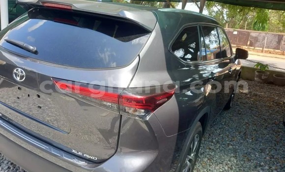 Buy Used Toyota Highlander Silver Car in Accra in Greater Accra Buy Used Toyota Highlander Silver Car in Accra in Greater Accra