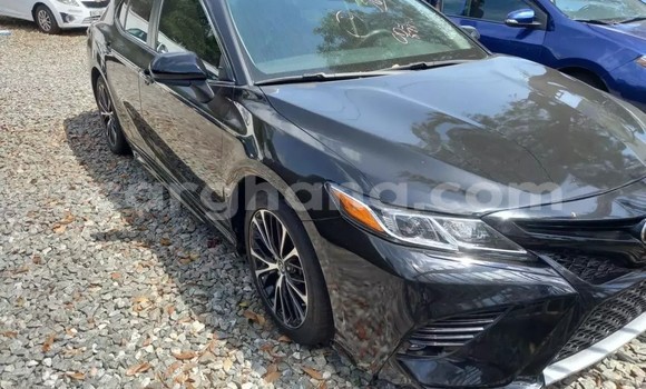 Ra Àlòkù Toyota Camry Black Ọkọ̀ in Accra ni Greater Accra