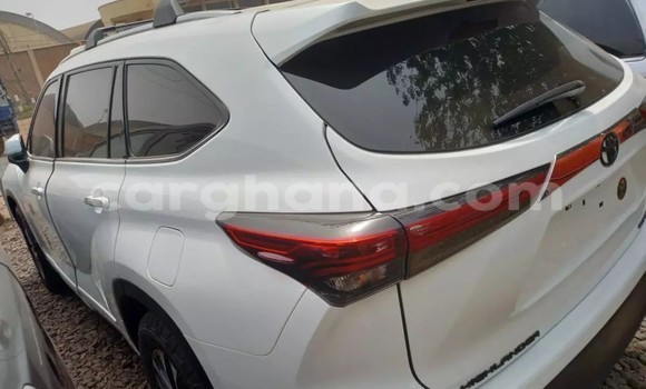 Sayi Na hannu Toyota Highlander White Mota in Accra a Greater Accra Sayi Na hannu Toyota Highlander White Mota in Accra a Greater Accra