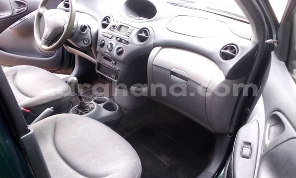 Ra Àlòkù Toyota Yaris Alawọ ewe Ọkọ̀ in Sekondi–Takoradi Metropolitan ni Oorun Ra Àlòkù Toyota Yaris Alawọ ewe Ọkọ̀ in Sekondi–Takoradi Metropolitan ni Oorun