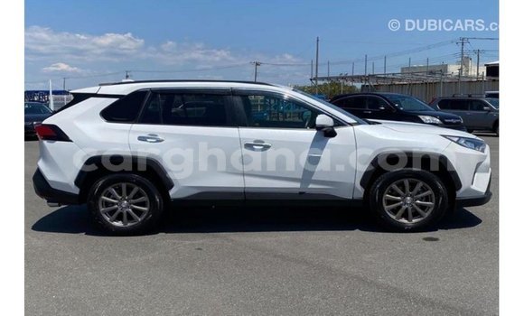 Buy Import Toyota 4Runner White Car in Import - Dubai in Ashanti Buy Import Toyota 4Runner White Car in Import - Dubai in Ashanti