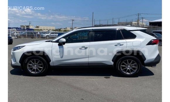 Buy Import Toyota 4Runner White Car in Import - Dubai in Ashanti Buy Import Toyota 4Runner White Car in Import - Dubai in Ashanti