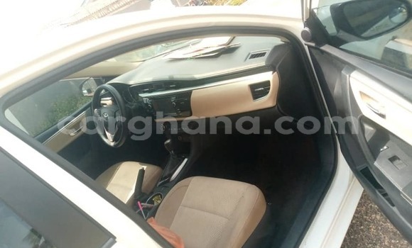 Buy Used Toyota Corolla White Car in Accra in Greater Accra Buy Used Toyota Corolla White Car in Accra in Greater Accra