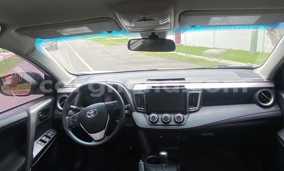 Buy Used Toyota RAV4 White Car in Accra in Greater Accra Buy Used Toyota RAV4 White Car in Accra in Greater Accra