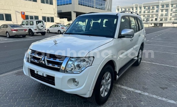 Buy Used Mitsubishi Pajero White Car in Accra in Greater Accra