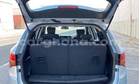 Ra Àlòkù Hyundai Santa Fe Blue Ọkọ̀ in Accra ni Greater Accra Ra Àlòkù Hyundai Santa Fe Blue Ọkọ̀ in Accra ni Greater Accra