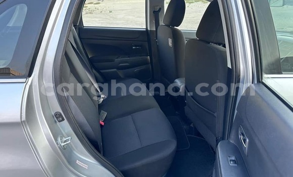 Ra Àlòkù Toyota Prado Black Ọkọ̀ in Accra ni Greater Accra Ra Àlòkù Toyota Prado Black Ọkọ̀ in Accra ni Greater Accra