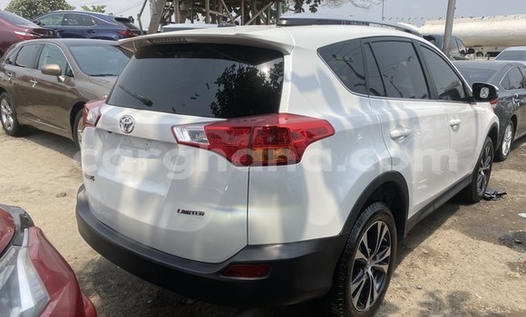 Buy Used Toyota RAV4 White Car in Takoradi in Western Buy Used Toyota RAV4 White Car in Takoradi in Western