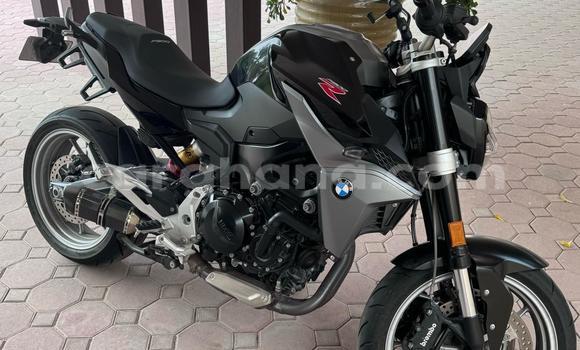 Sayi Na hannu BMW R 900 Black Motsi in Accra a Greater Accra