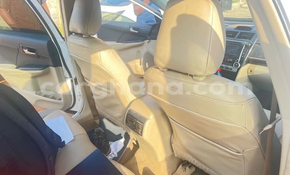 Buy Used Toyota Camry White Car in Accra in Greater Accra Buy Used Toyota Camry White Car in Accra in Greater Accra