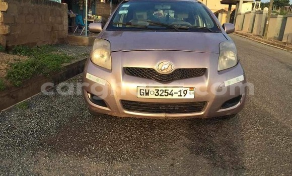 Sayi Na hannu Toyota Vitz Sauran Mota in Accra a Greater Accra