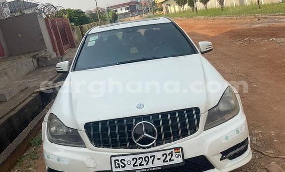 Buy Used Mercedes-Benz C-Classe White Car in Accra in Greater Accra