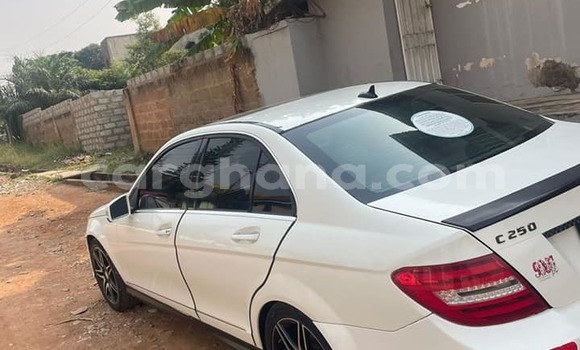 Buy Used Mercedes-Benz C-Classe White Car in Accra in Greater Accra Buy Used Mercedes-Benz C-Classe White Car in Accra in Greater Accra