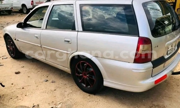 Ra Àlòkù Opel Astra Silver Ọkọ̀ in Accra ni Greater Accra Ra Àlòkù Opel Astra Silver Ọkọ̀ in Accra ni Greater Accra