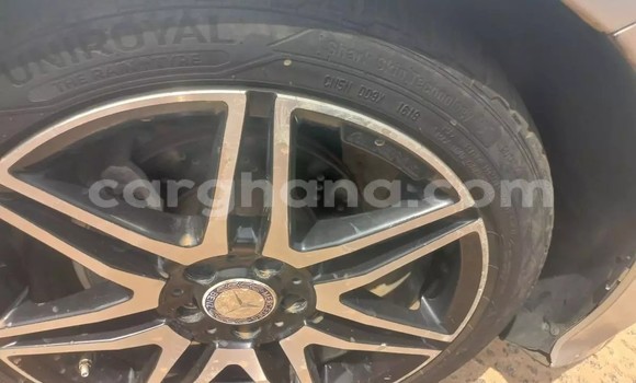 Ra Àlòkù Mercedes‒Benz C–Class Silver Ọkọ̀ in Accra ni Greater Accra Ra Àlòkù Mercedes‒Benz C–Class Silver Ọkọ̀ in Accra ni Greater Accra