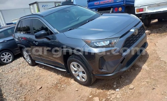 Sayi Na hannu Toyota RAV4 Azurfa Mota in Accra a Greater Accra Sayi Na hannu Toyota RAV4 Azurfa Mota in Accra a Greater Accra