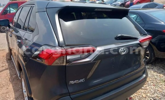 Sayi Na hannu Toyota RAV4 Azurfa Mota in Accra a Greater Accra Sayi Na hannu Toyota RAV4 Azurfa Mota in Accra a Greater Accra