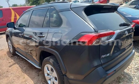 Sayi Na hannu Toyota RAV4 Azurfa Mota in Accra a Greater Accra Sayi Na hannu Toyota RAV4 Azurfa Mota in Accra a Greater Accra