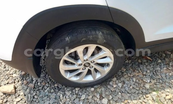 Sayi Na hannu Hyundai Tucson White Mota in Accra a Greater Accra Sayi Na hannu Hyundai Tucson White Mota in Accra a Greater Accra