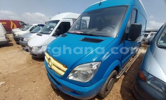 Buy Used Mercedes‒Benz Sprinter Blue Truck in Accra in Greater Accra Buy Used Mercedes‒Benz Sprinter Blue Truck in Accra in Greater Accra