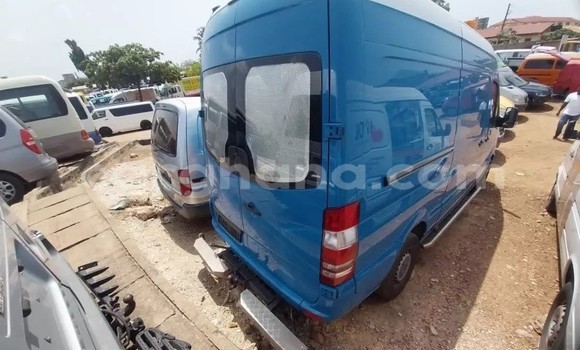Buy Used Mercedes‒Benz Sprinter Blue Truck in Accra in Greater Accra Buy Used Mercedes‒Benz Sprinter Blue Truck in Accra in Greater Accra