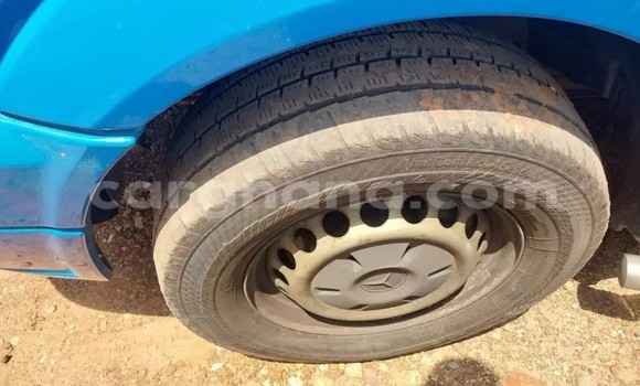 Buy Used Mercedes‒Benz Sprinter Blue Truck in Accra in Greater Accra Buy Used Mercedes‒Benz Sprinter Blue Truck in Accra in Greater Accra