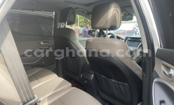 Ra Àlòkù Hyundai Santa Fe Silver Ọkọ̀ in Sekondi–Takoradi Metropolitan ni Oorun Ra Àlòkù Hyundai Santa Fe Silver Ọkọ̀ in Sekondi–Takoradi Metropolitan ni Oorun