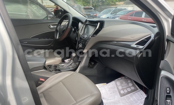 Ra Àlòkù Hyundai Santa Fe Silver Ọkọ̀ in Sekondi–Takoradi Metropolitan ni Oorun Ra Àlòkù Hyundai Santa Fe Silver Ọkọ̀ in Sekondi–Takoradi Metropolitan ni Oorun