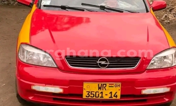 Ra Àlòkù Opel Astra Red Ọkọ̀ in Accra ni Greater Accra