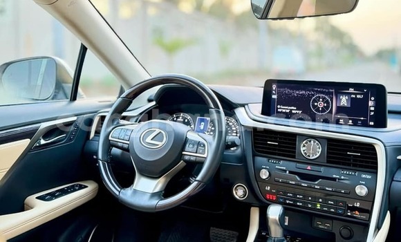 Sayi Na hannu Lexus ES White Mota in Accra a Greater Accra