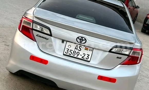 Ra Àlòkù Toyota Camry Silver Ọkọ̀ in Accra ni Greater Accra Ra Àlòkù Toyota Camry Silver Ọkọ̀ in Accra ni Greater Accra