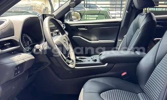 Sayi Na hannu Toyota Highlander Black Mota in Aburi a Gabas Sayi Na hannu Toyota Highlander Black Mota in Aburi a Gabas