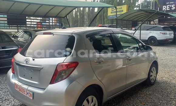 Sayi Na hannu Toyota Vitz Sauran Mota in Abura a Tsakiya Sayi Na hannu Toyota Vitz Sauran Mota in Abura a Tsakiya