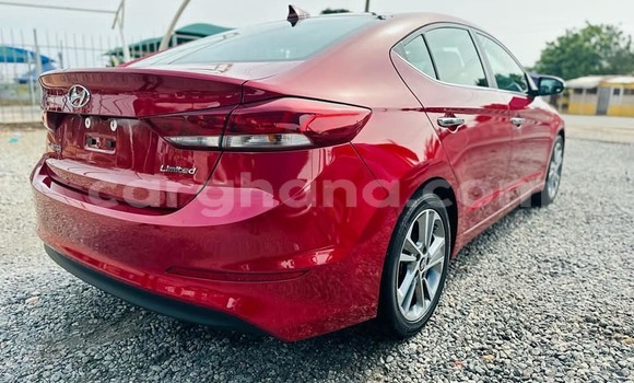 Sayi Na hannu Hyundai Elantra Red Mota in Abura a Tsakiya Sayi Na hannu Hyundai Elantra Red Mota in Abura a Tsakiya