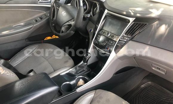 Buy Used Hyundai Sonata White Car in Accra in Greater Accra Buy Used Hyundai Sonata White Car in Accra in Greater Accra