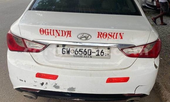 Buy Used Hyundai Sonata White Car in Accra in Greater Accra Buy Used Hyundai Sonata White Car in Accra in Greater Accra