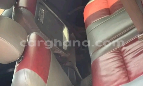 Ra Àlòkù Pontiac Vibe Red Ọkọ̀ in Accra ni Greater Accra Ra Àlòkù Pontiac Vibe Red Ọkọ̀ in Accra ni Greater Accra